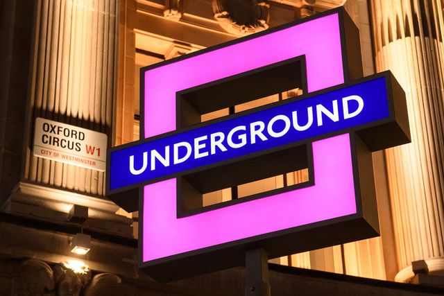 Sony підготувала лондонське метро до виходу PlayStation 5 - фото 435677