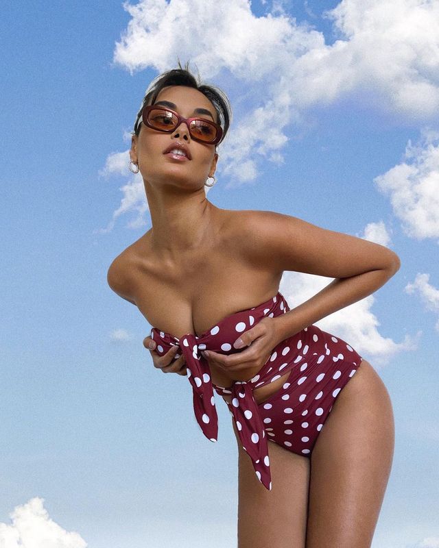 Дівчина тижня: розкута екзотична модель Жизель Олівейра, яка підкорює серця гарячими фото - фото 436061