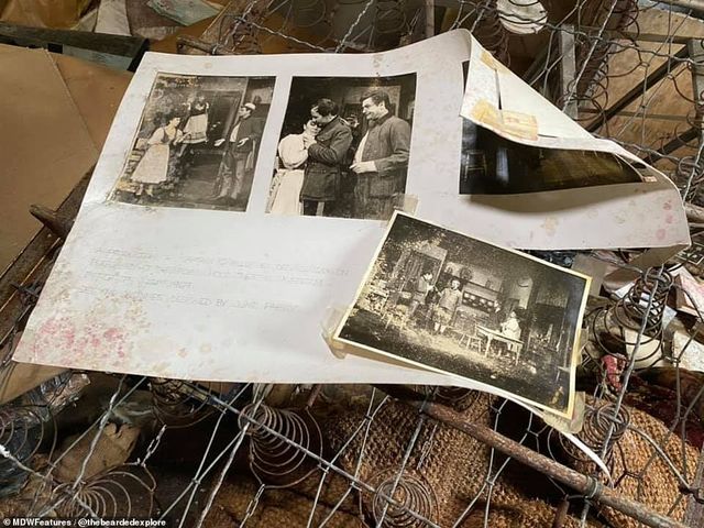 Блогер знайшов на околиці Лондона занедбаний особняк - фото 436091