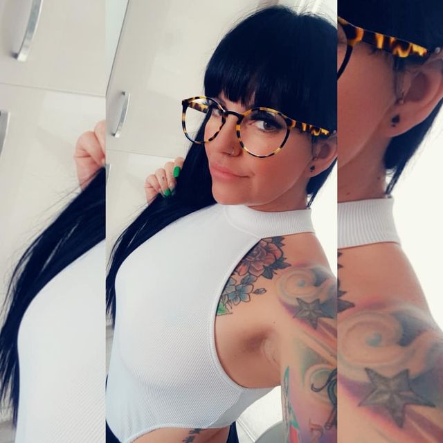 Лу радить не боятись випробовувати щось нове у ліжку - фото 436218