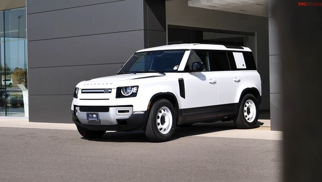 Ремонту не підлягає: новенький Land Rover зламався після 270 км пробігу - фото 436345