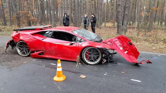На зйомках фільму під Києвом розбили на шаленій швидкості спорткар Lamborghini: фото - фото 436357