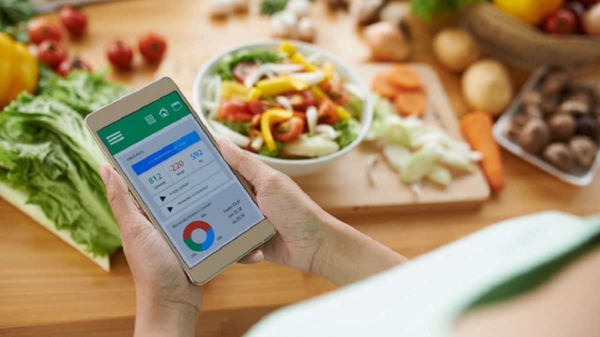 Штучний інтелект навчили визначати калорійність страви по фото