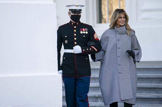 Меланія Трамп почала готуватися до Різдва в Білому домі: фото - фото 436441