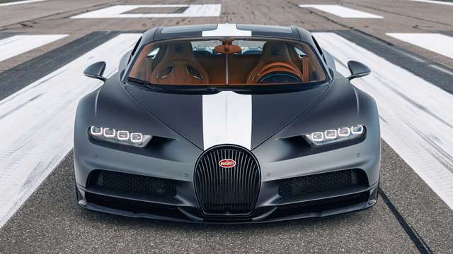 Bugatti представила нову версію гіперкара Chiron на честь французької авіації - фото 436560