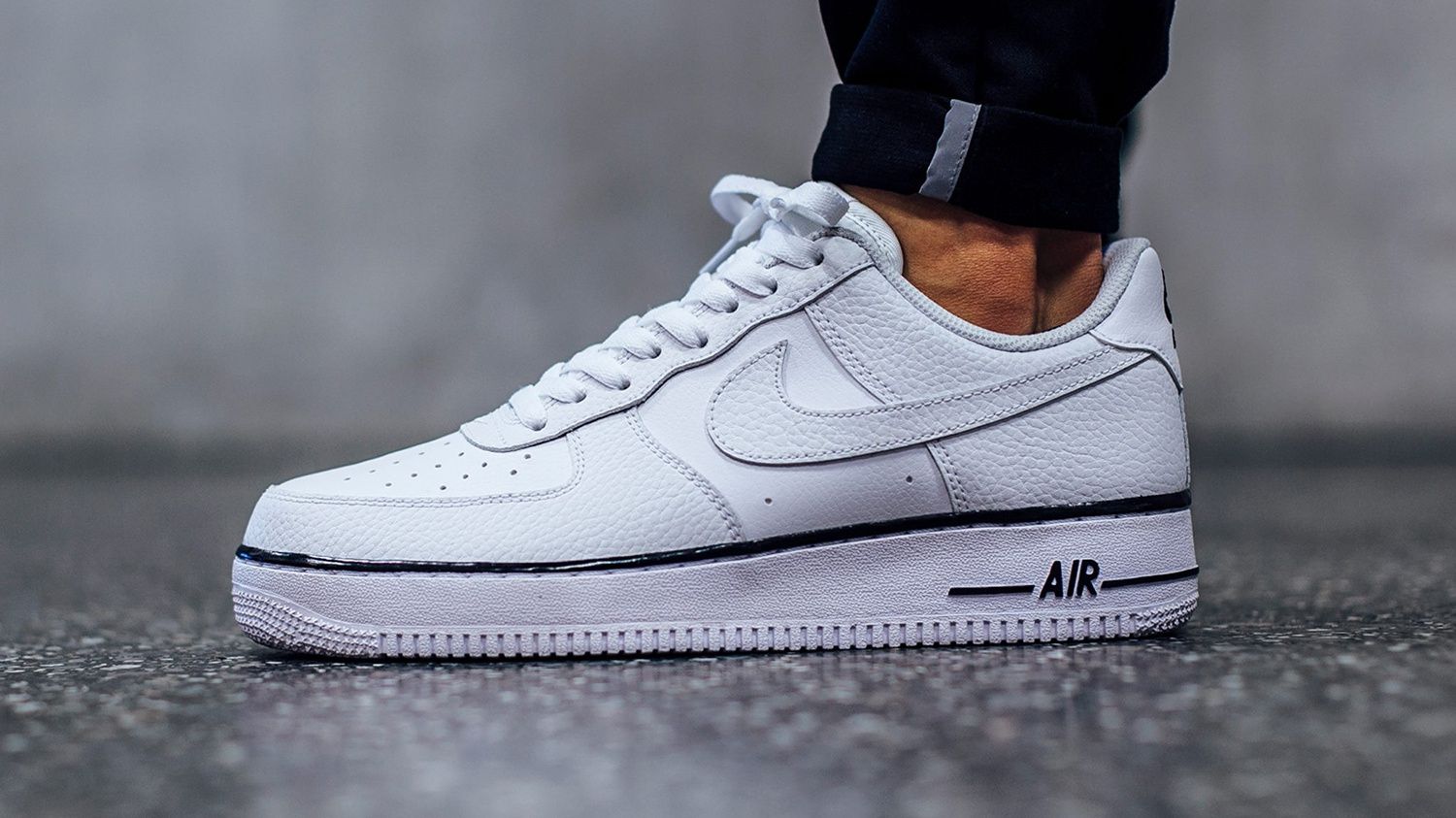 Названо найбажаніше та найпопулярніше взуття 2020 року: фото