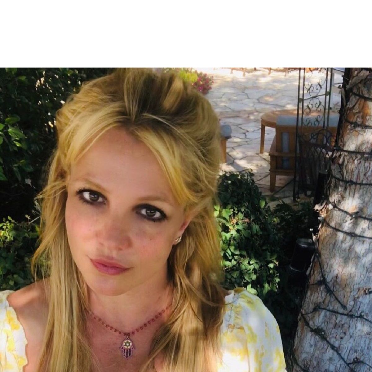 Схожа на вампіра: Брітні Спірс знову злякала фанатів