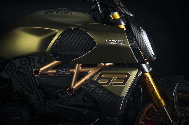 Представлено мотоцикл Ducati у стилі Lamborghini Sian: у чому його особливість - фото 436753