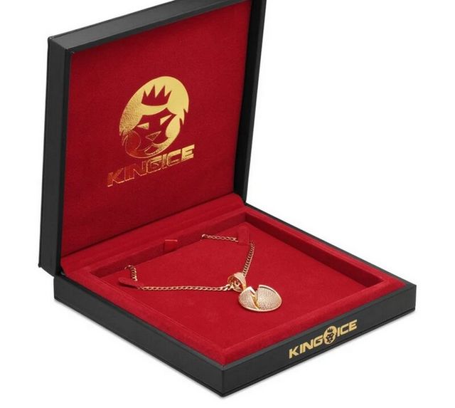 Microsoft створили для фанатів Xbox ювелірну колекцію з кольє - фото 436788