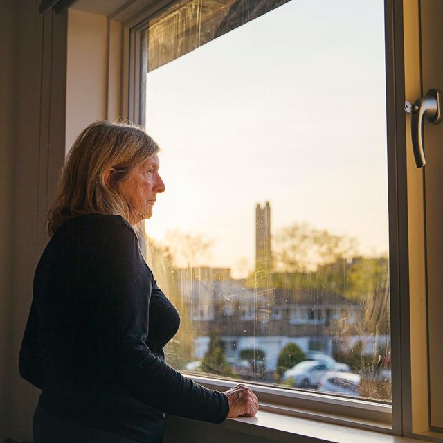 Чому наш мозок сприймає самотність і голод однаково - фото 436853