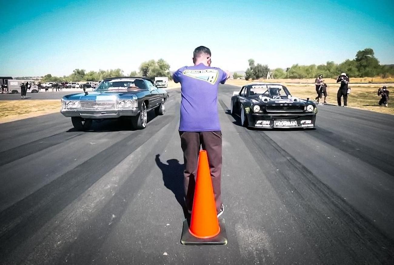 Битва титанів: 1400-сильний Ford Mustang Кена Блока проти 1500-сильного Chevrolet Impala