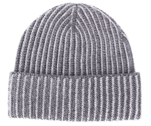 Пора утеплюватись: 15 модних базових шапок на цей сезон для чоловіків - фото 437034