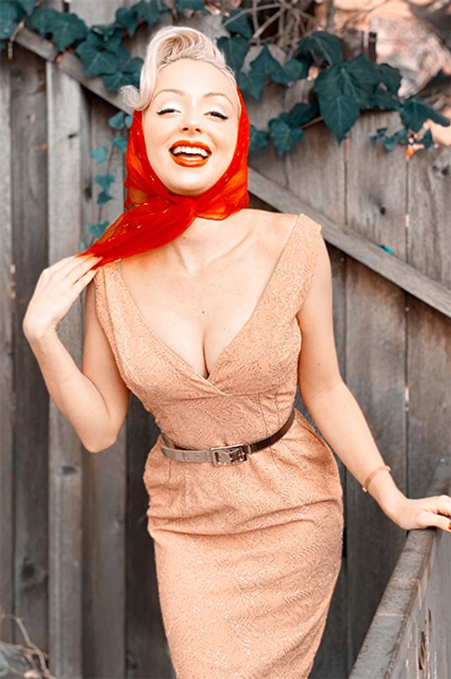 Блогерка перевтілилася в Мерилін Монро: тепер вона – зірка TikTok - фото 437080