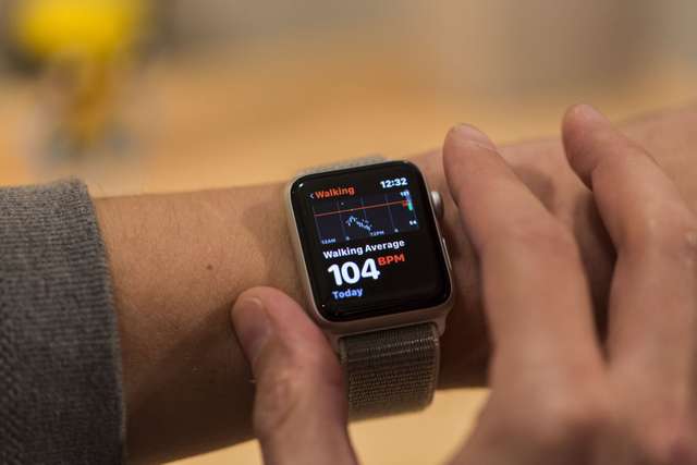 Apple Watch попередив свого власника про серйозні проблеми з серцем - фото 437235