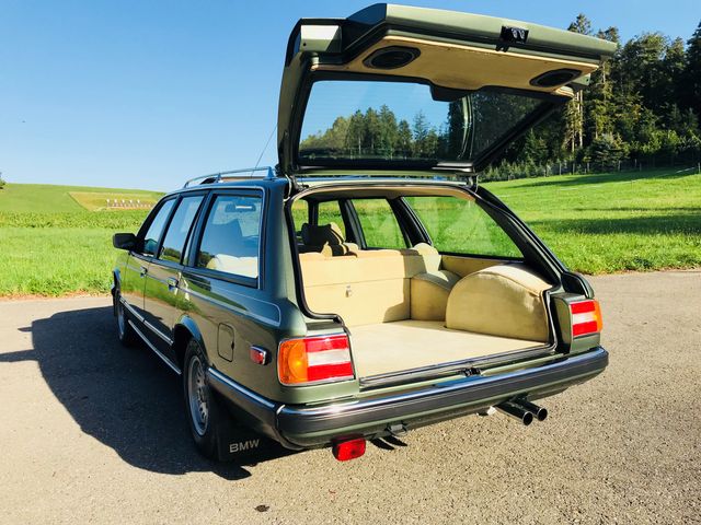 У Швейцарії продають рідкісний універсал BMW з 80-х у відмінному стані: фото - фото 437262