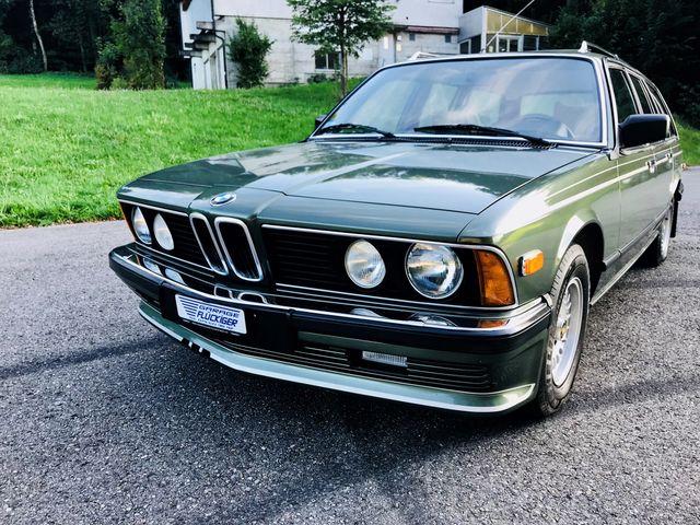 У Швейцарії продають рідкісний універсал BMW з 80-х у відмінному стані: фото - фото 437266