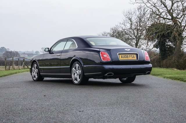 Рідкісний Bentley Brooklands продадуть на аукціоні - фото 437342