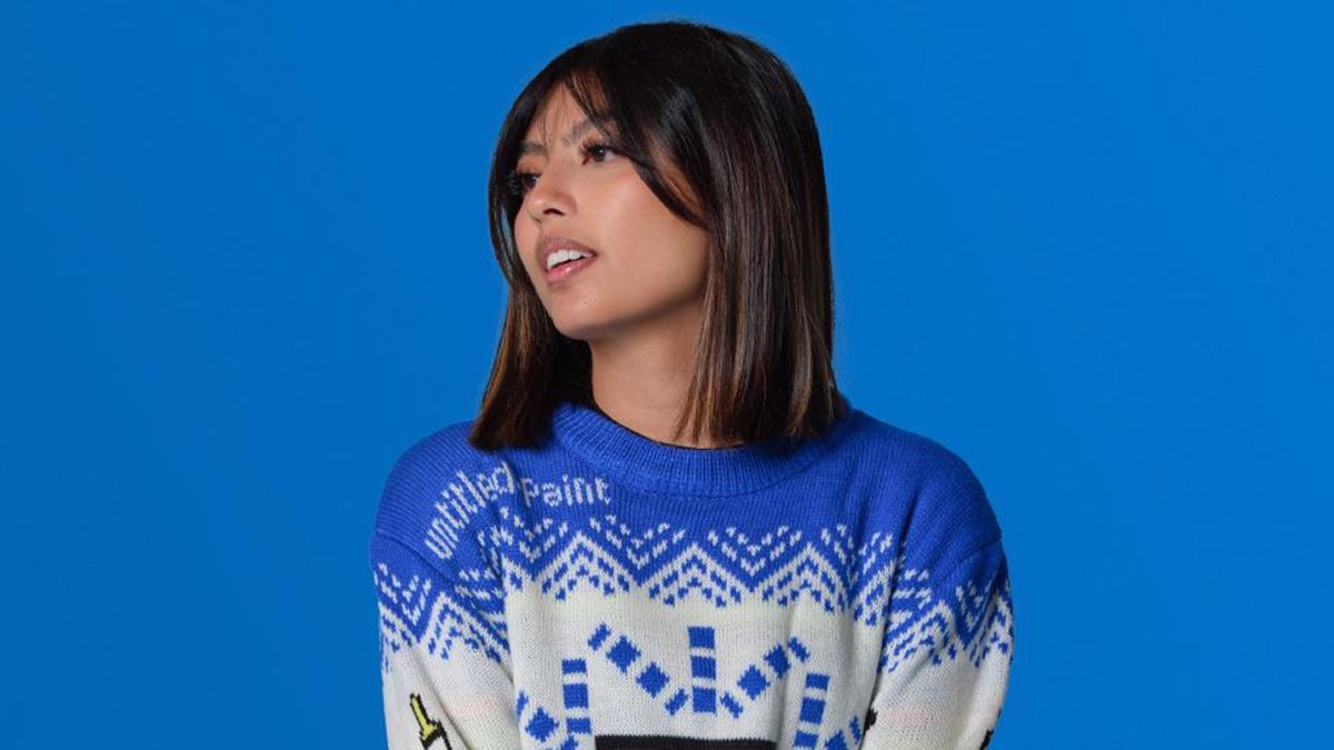 Microsoft випустила новорічний светр у стилі MS Paint: фото - фото 1