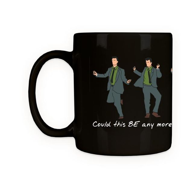 Меттью Перрі випустив одяг з танцюючим Чендлером і з кумедними фразами актора - фото 438015