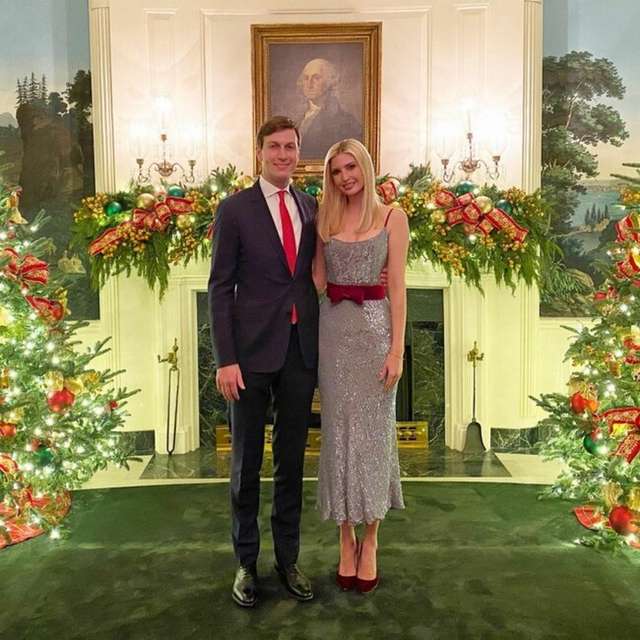 Чарівна Іванка Трамп показала ідеальний новорічний образ - фото 438255
