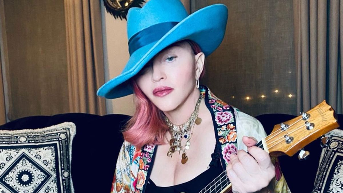 Мадонна - фото 1