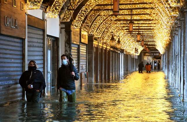 Венеція пішла під воду через помилковий прогноз погоди: фото - фото 438507