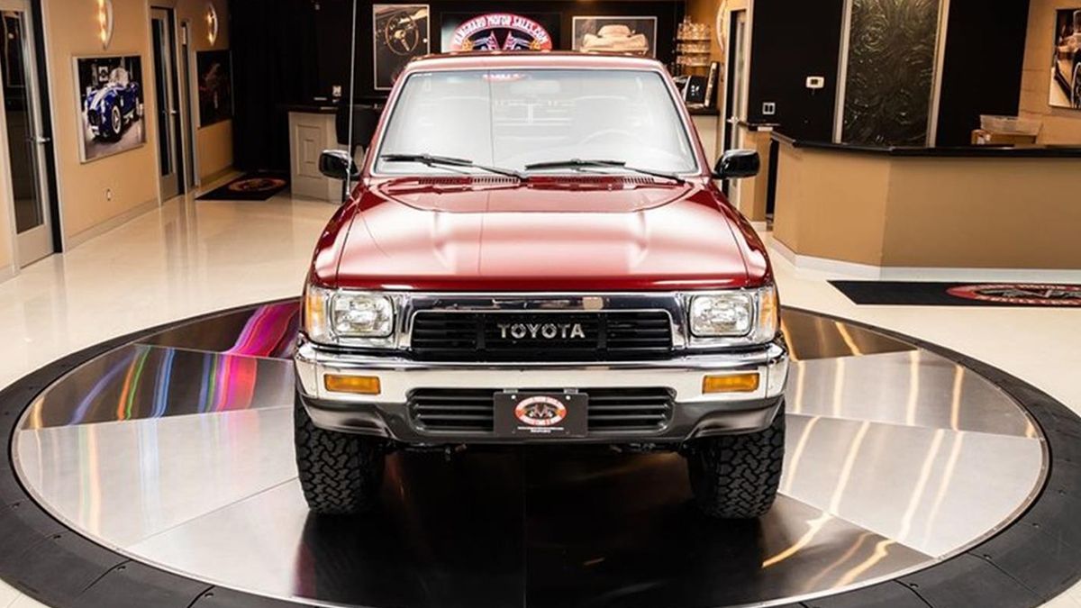 Toyota Hilux 1991 року - фото 1