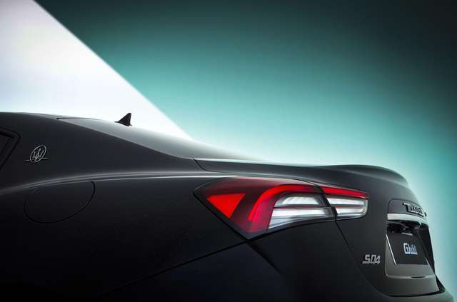 Maserati представила оновлені Ghibli, Quattroporte і Levante - фото 438619