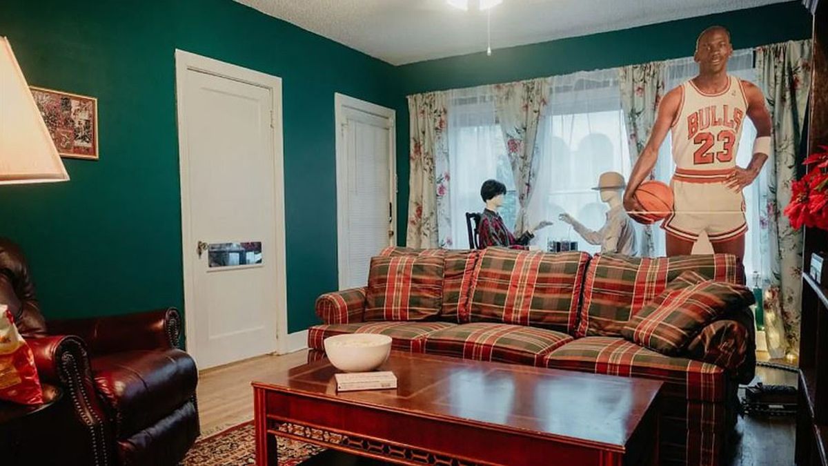 На Airbnb з'явився будинок Кевіна, у якому можна випробувати пастки з Сам удома на собі - фото 1