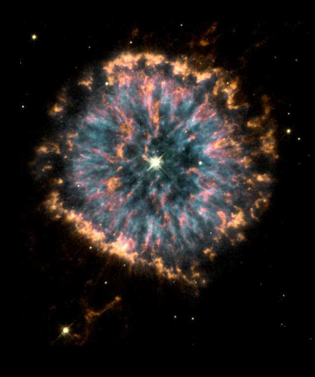 У NASA показали 30 неймовірних фото космосу, приурочені до ювілею телескопа Хаббл - фото 439262