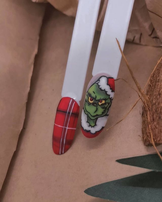 Манікюр на Новий рік 2021: 50 красивих ідей нігтів у фото - фото 439410