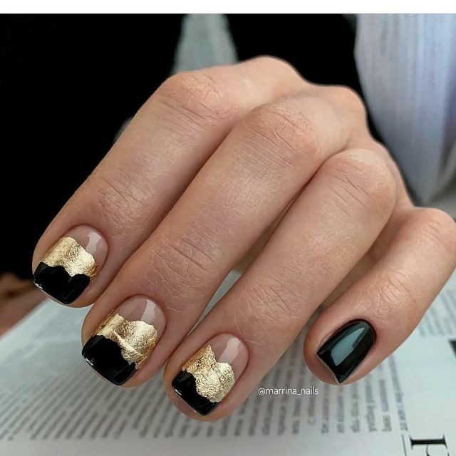 Манікюр на Новий рік 2021: 50 красивих ідей нігтів у фото - фото 439411