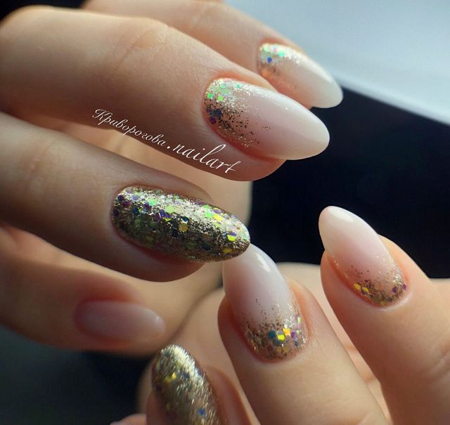 Манікюр на Новий рік 2021: 50 красивих ідей нігтів у фото - фото 439466