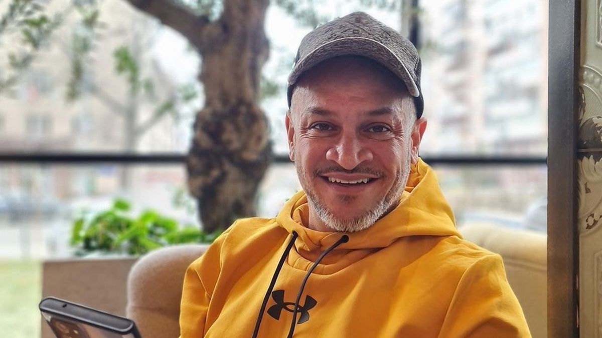 Суддя шоу МастерШеф Ектор Хіменес-Браво вперше засвітив свій розкішний будинок під Києвом