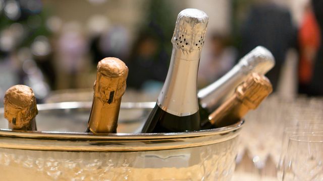 Сомельє назвав напій, який викликає найважче похмілля - фото 439694