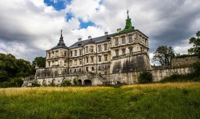 Український замок потрапив до світового переліку величних будівель - фото 439742