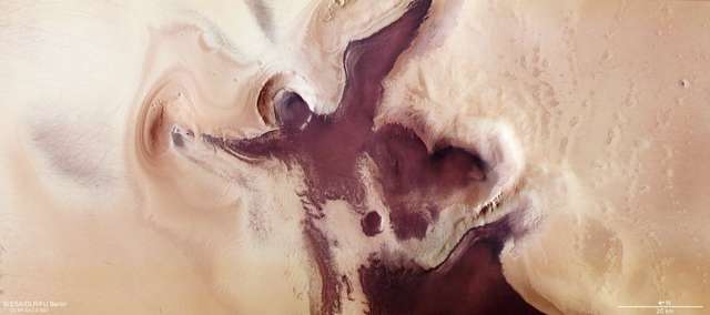 На Марсі розгледіли 'янгола із серцем': фотофакт - фото 440148