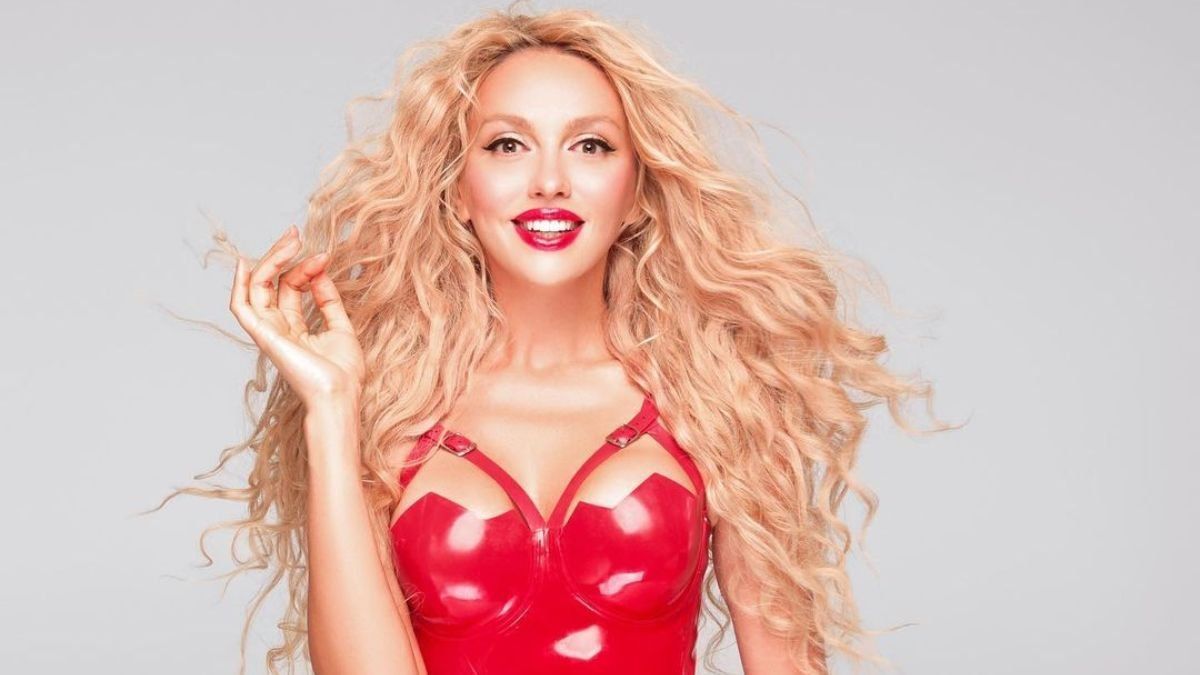 Оля Полякова - фото 1