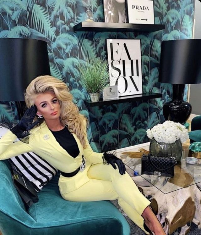 Без пластики: білявка з Шотландії вражає схожістю з Барбі - фото 440283