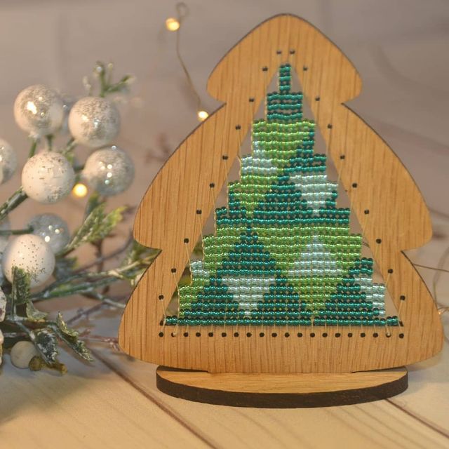 Яскраві ялинки, зроблені своїми руками - фото 440376