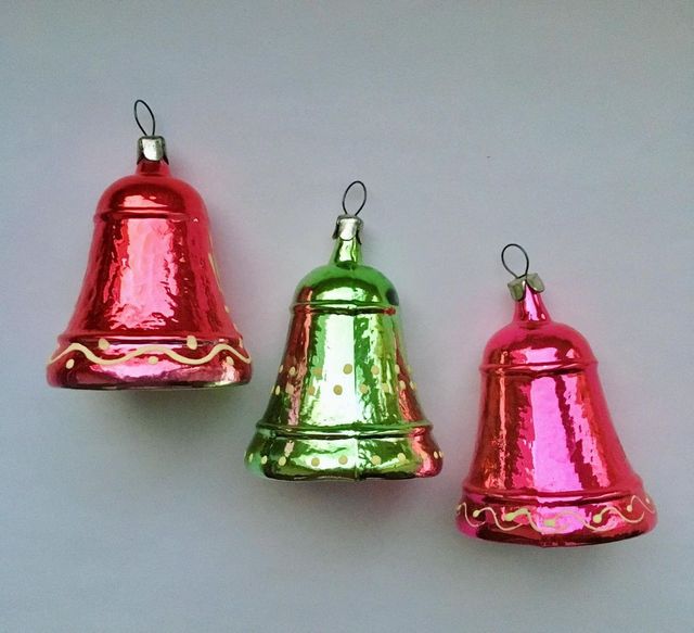 Порція ностальгії! Як виглядають ялинкові прикраси нашого дитинства - фото 440466