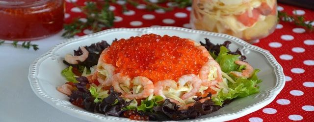 Легкі салати на Новий рік 2025: смачні рецепти з фото - фото 440558