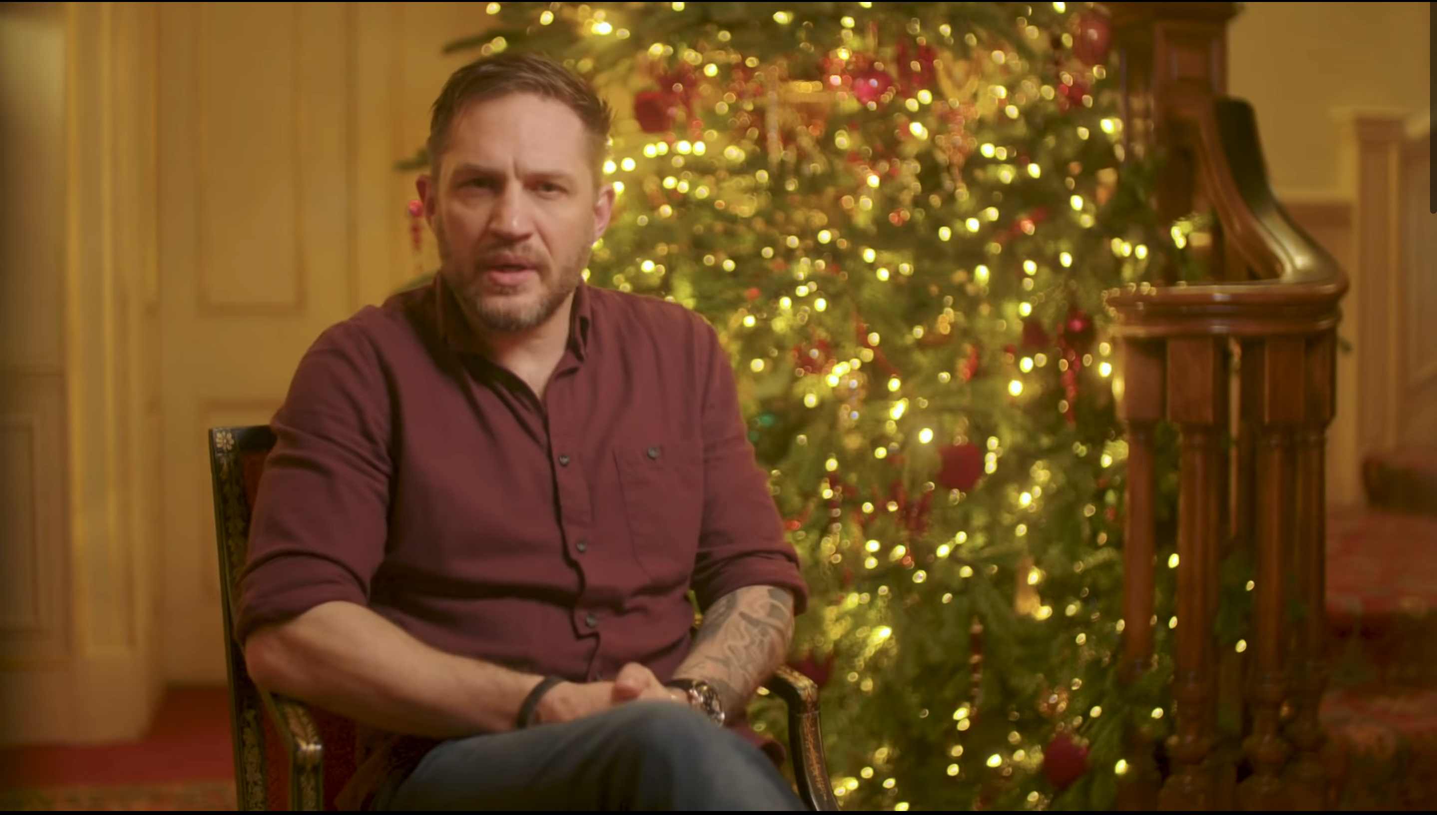 У різвяному ролику знялися й інші зірки кіно - фото 1