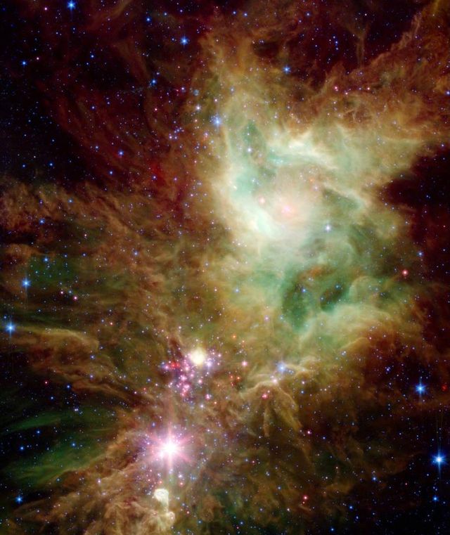 У NASA показали космічну 'новорічну ялинку': видовищне фото - фото 440805