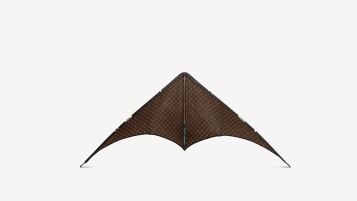 Louis Vuitton випустив повітряного змія з брендовими монограмами