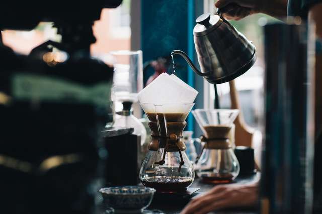 Учені назвали спосіб приготування кави, від якого варто відмовитися усім - фото 441024