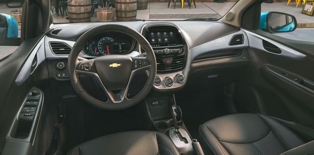 Chevrolet показав найдешевший автомобіль у США - фото 441116