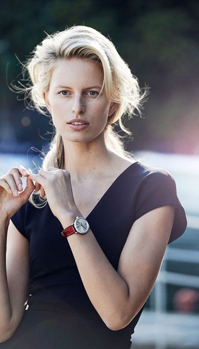 Як змінювалася сексуальна чеська снігуронька Кароліна Куркова: фото 18+ - фото 441553