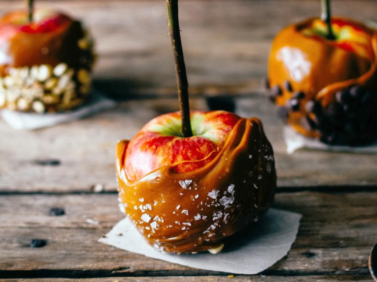 Яблука - фото 1