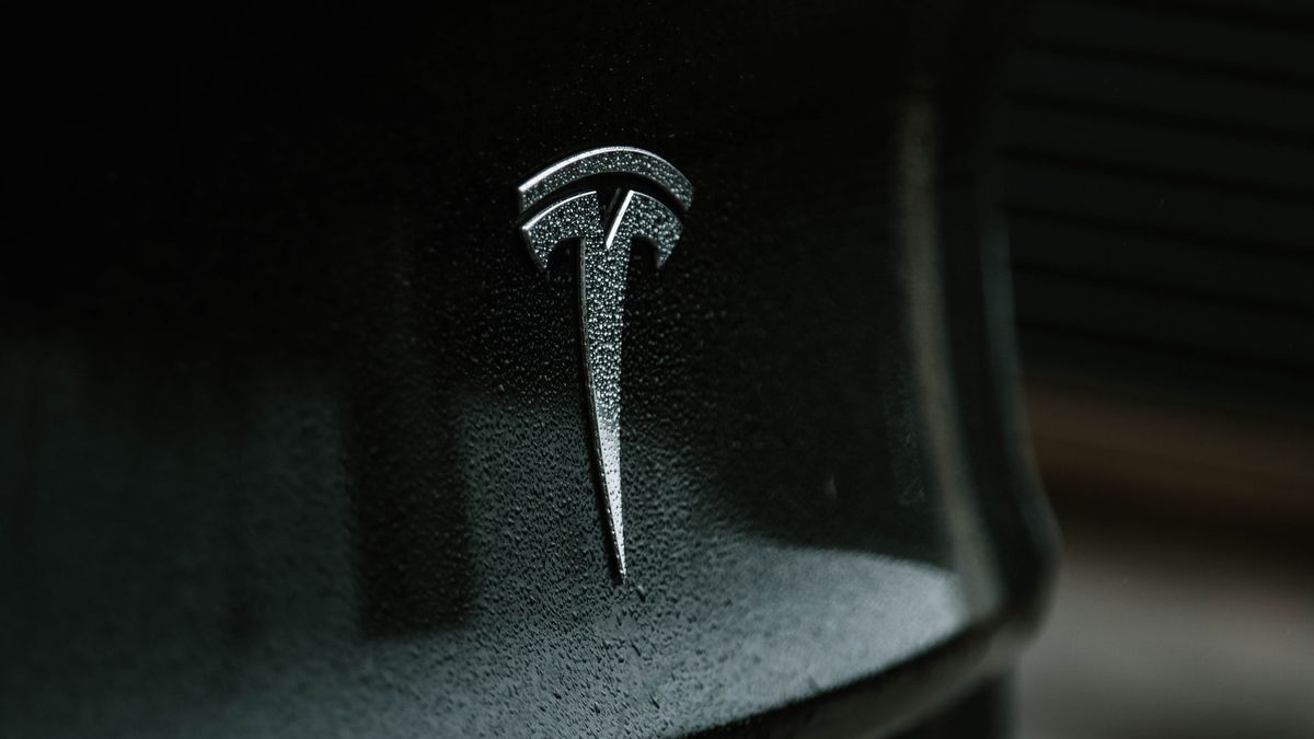 Tesla вдалося виготовити майже пів мільйона авто у 2020 році - фото 1